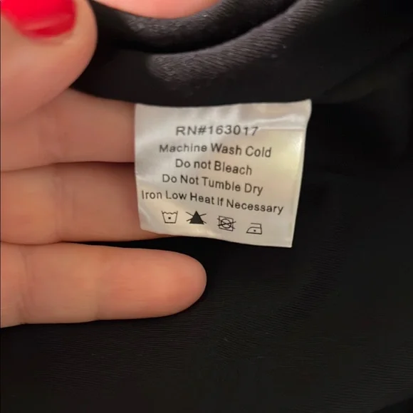 Princess Polly Ravyn Skort Deep Black HTF size 10 - Picture 5 of 9